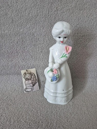 Statue cloche fille - cloche, en