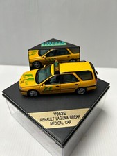 VITESSE V053E Renault Laguna Break Medical Car Jaune 1/43 Voiture Miniature