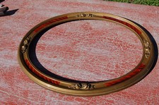 ANCIEN CADRE BOIS OVALE - Décor rose à relief----//Rac//