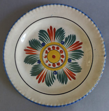 Assiette en faïence de l'Est