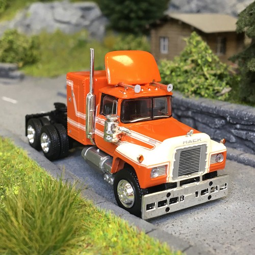 Tracteur mack 700 - rs, /