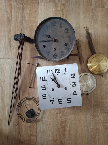 Lot pieces pour horloge - pieces,