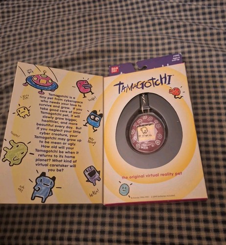 Vintage 1997 tamagotchi - vintage,