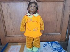 BELLE ET  GRANDE POUPEE D ARTISTE " SANGA " ANNETTE HIMSTEDT  (23 )