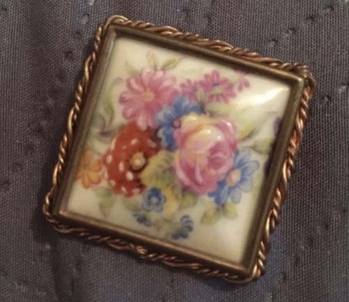 Broche carrée vintage - , en