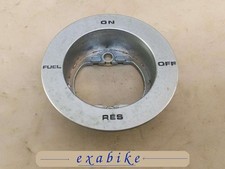 base du robinet d'essence pour