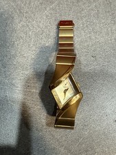 MONTRE FEMME  VINTAGE WATCH **