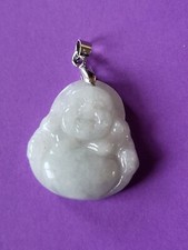 Bouddha Rieur en Jade Vert Clair Pendentif en Pierre sculptée Bijou Asiatique 