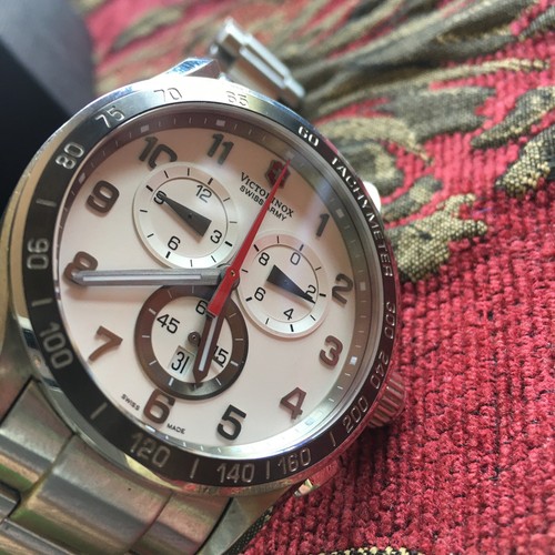 Victorinox classic chronograph - victorinox,