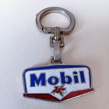 Porte clé Augis émaillé MOBIL