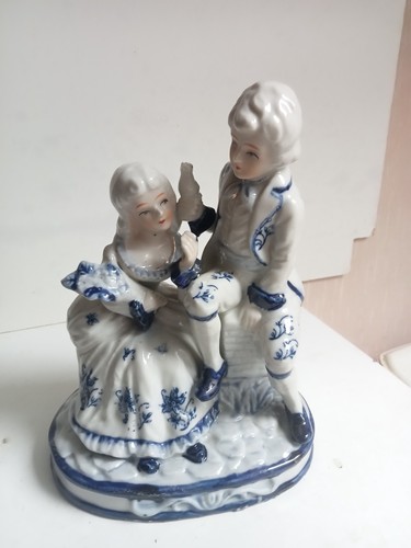 Statuette ancienne - ancienne, en