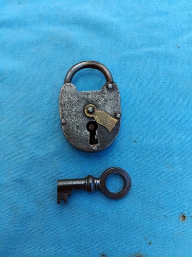Cadenas ancien fer - fer, forgé