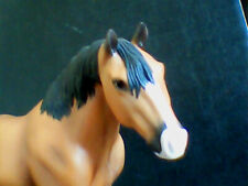  TFM cheval en porcelaine