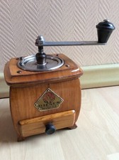 ancien moulin à café ancien