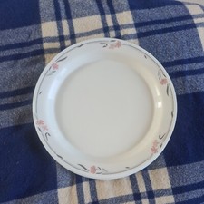 4 assiettes  arcopal (Vintage) PYREX
