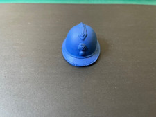 casque Adrian miniature guerre 1914 - 1918 ( résine peinte)