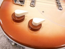 Guitare creuse Danelectro Longhorn Bass COB corps texturé d'occasion