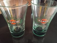2 verres martini vert