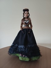  Robert Tonner doll - Lilah