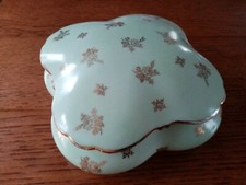 Grande et belle bonbonnière