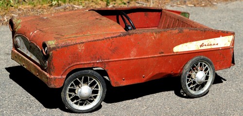 Belle voiture pédale - belle,