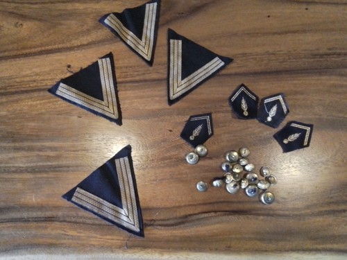 Lot boutons galons uniforme - lot, et