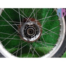 Tournez la jante avant Morini