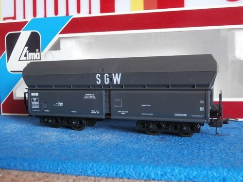 Sncf neuf wagon tremie - neuf, a