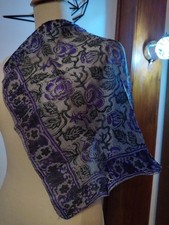 Foulard en soie roulotte à la