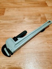 Clé Serre Tube Aludur 18¨