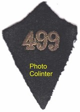 Ecusson de col officier pour col aiglon - chiffre 499 brodé or sur fond noir - 