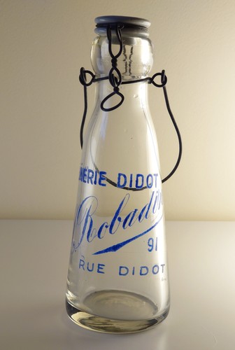 Bouteille lait ancienne - lait,