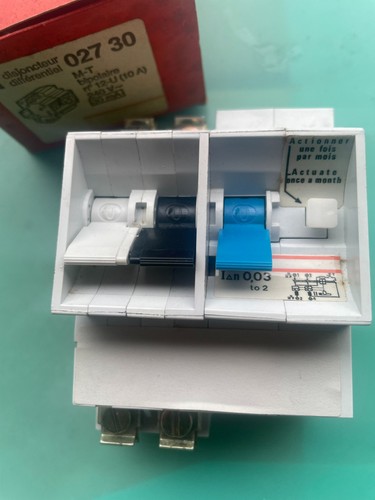 Disjoncteur differentiel 240v - disjoncteur,