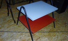 Table basse design bicolore