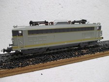 LOCOMOTIVE ELECTRIQUE BB 17045 SNCF PIKO HO