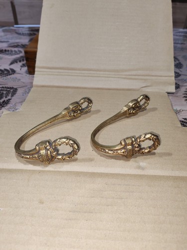 Jolis ancienne embrasses - ancienne,