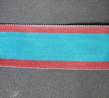 Coupe de ruban inconnu 9, BLEU encadré de ROUGE GRENAT en RAYONNE. Demi Taille