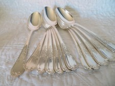 12 grandes cuillères à soupe