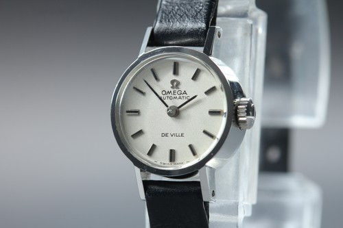 Presque comme neuve montre - comme, neuve]