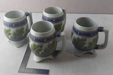 Lot de 4 anciennes chopes à