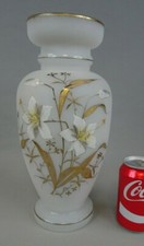 grand vase en opaline décor de fleurs émail et or Napoléon III 19ème