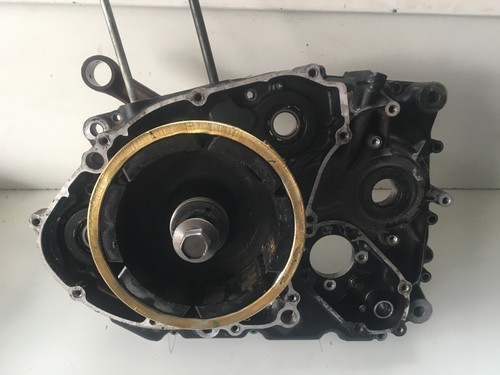 Carter moteur gauche - moteur,