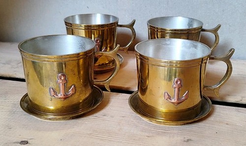 Tasses sous marine - sous,