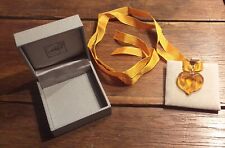 LALIQUE COEUR ENTRELACE PENDENTIF AVEC RUBAN DANS BOITE  2008