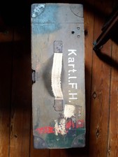 Caisse Allemande Camouflée Trois Tons Original Casque