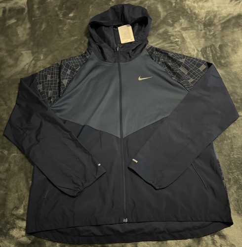 Large nike run division - large,