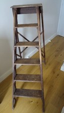 échelle en bois de