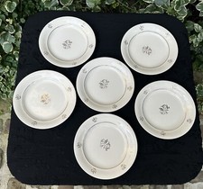 6 assiettes à dessert