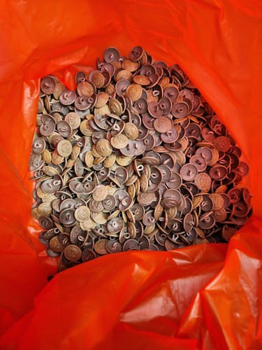 Lot 1600 boutons soldats - de,