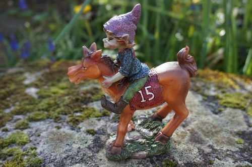 97242 figurine troll cheval - figurine,